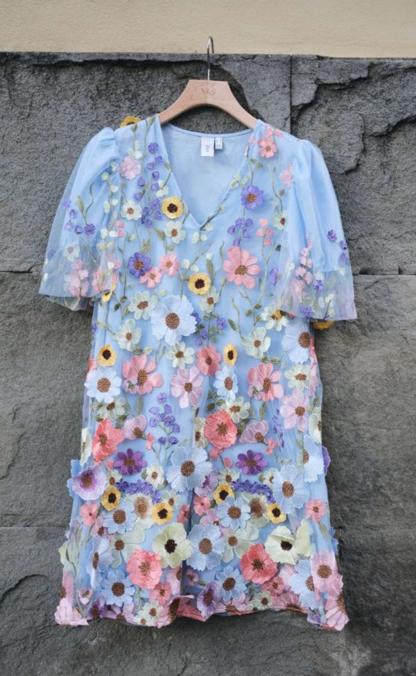 YAS Kjole - Flowering - Halogen Blue