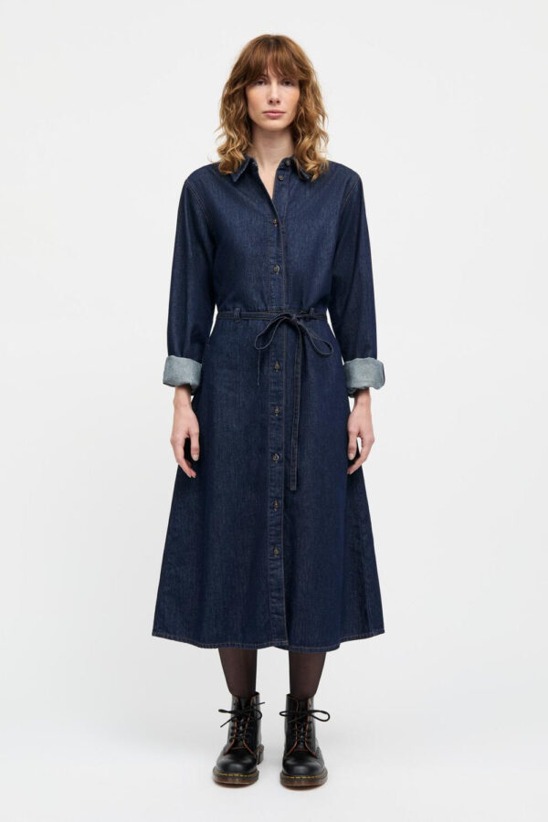 Cosy Svanil denimkjole - Dark Indigo